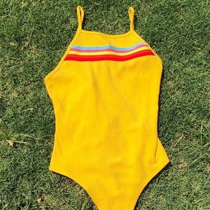 yellow halter bodysuit ✨⭐️💫⚡️